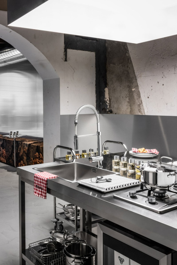 A Vow Written in Scent: Inside AVAU’s First Permanent Space in Milan