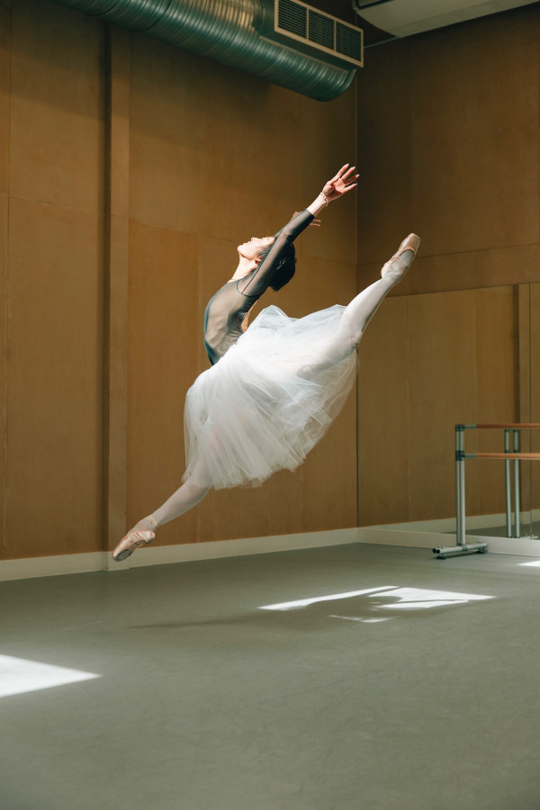 Meet Patricia Zhou, the Dancer Taking on Her Next Challenge in 'Cats'