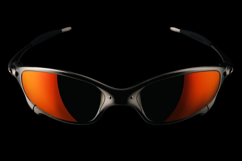 Travis Scott Revives an Icon of the Oakley Archives: The MUZM X-Metal Juliet Prototype