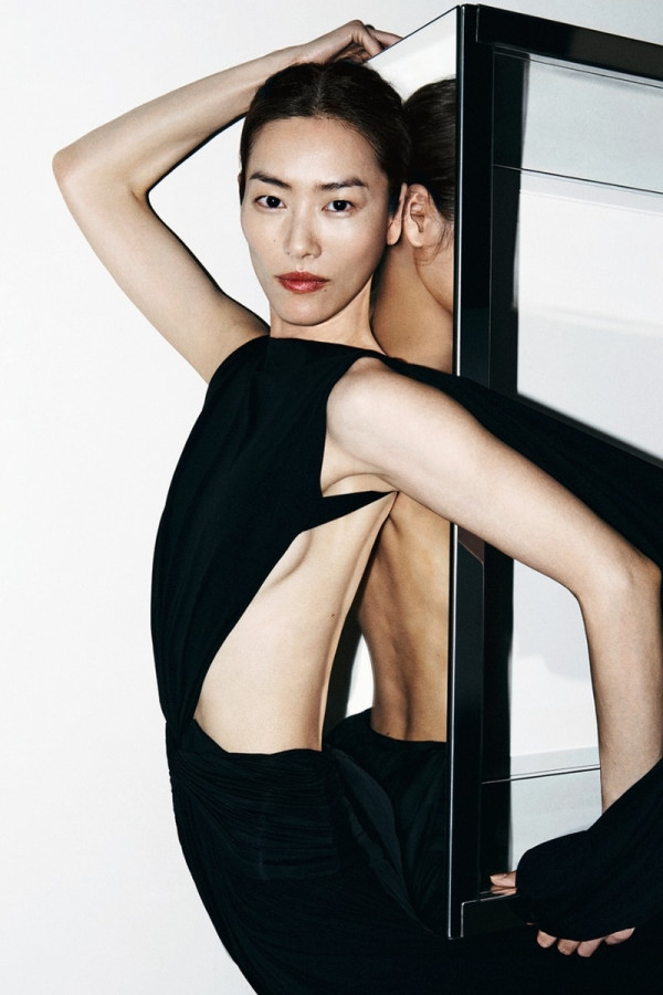 Balenciaga Launches Its Winter 26 Campaign