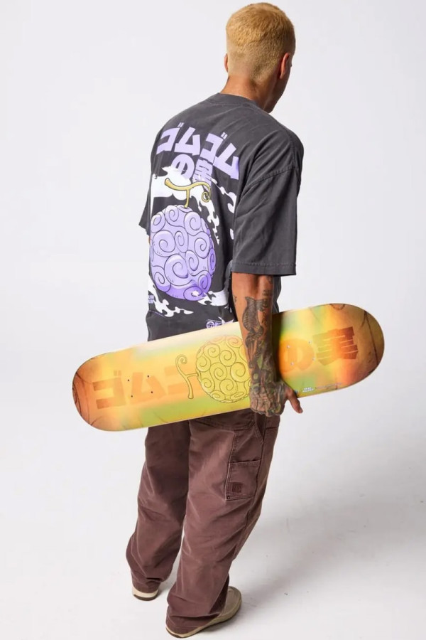 Bear Walker To Release ‘ONE PIECE’ Devil Fruit Blindbox Skate Decks