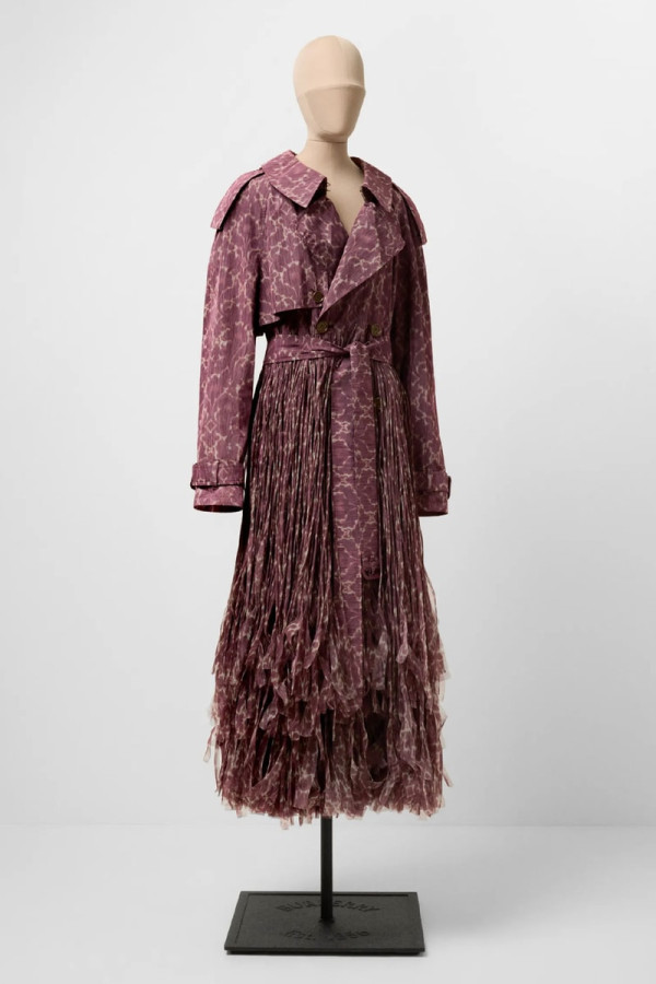Burberry and V&A Announce 'The Burberry Trench: Crafting an Icon' Exhibition