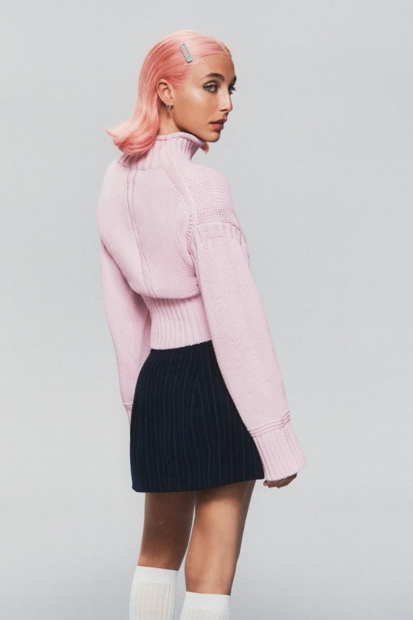 Emma Chamberlain Shrinks the J.Crew Knit