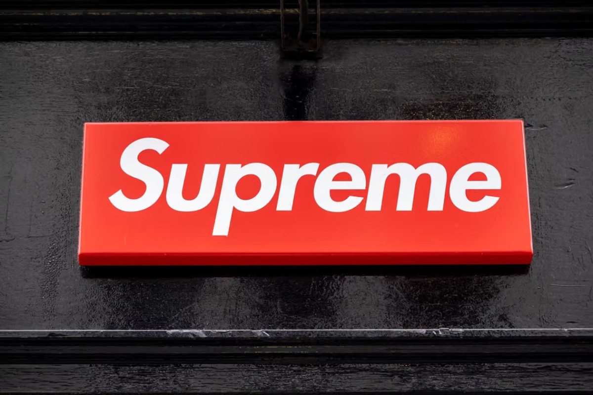 Fugazi Draws Crowds for Shoes & Supreme Chief Creative Steps Down in This Week's Top Fashion News