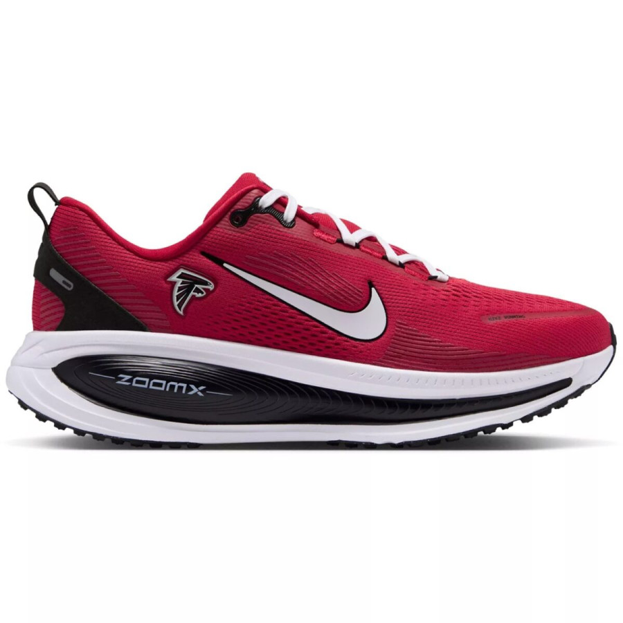 NFL Teams Take Over the Nike Vomero 18