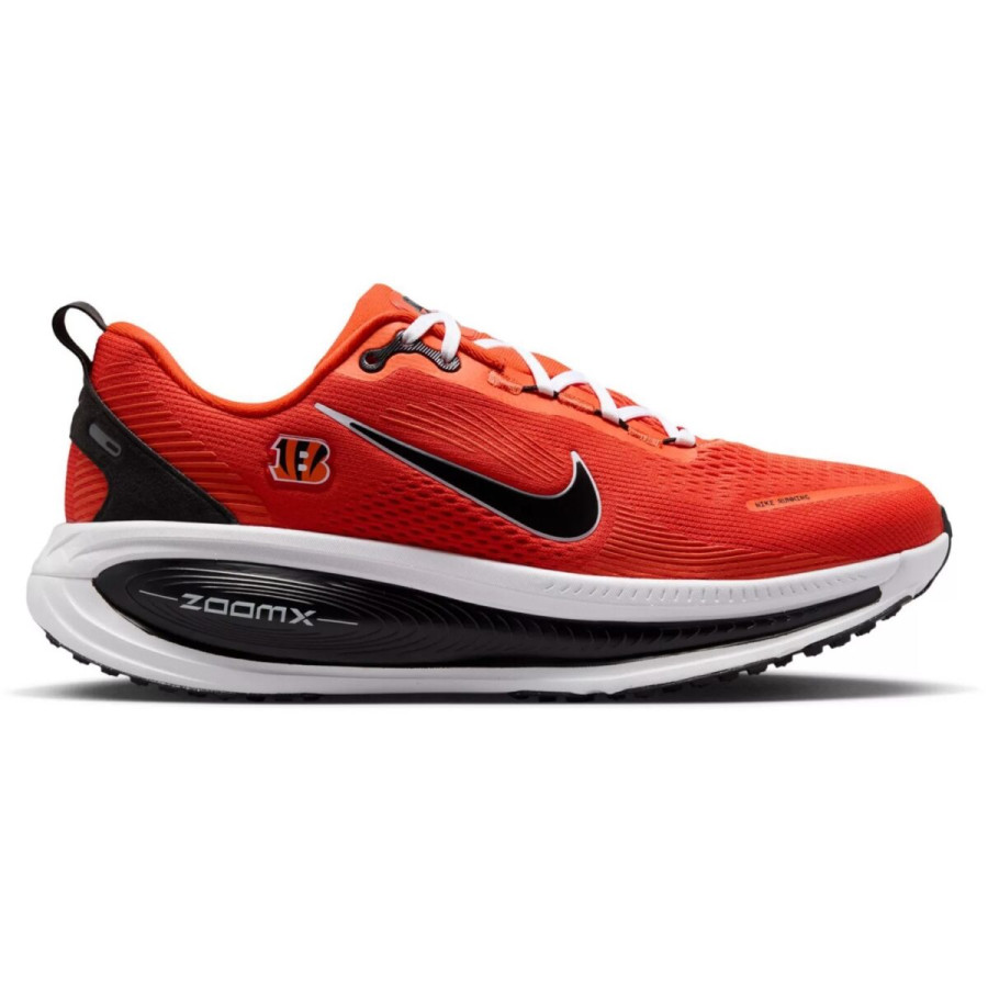 NFL Teams Take Over the Nike Vomero 18