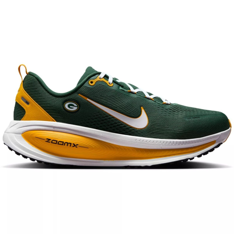 NFL Teams Take Over the Nike Vomero 18