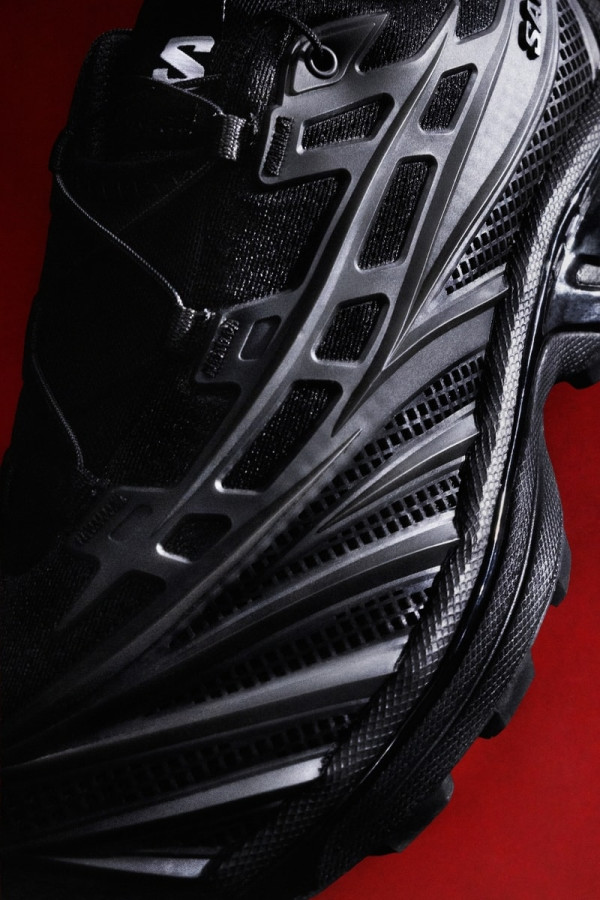 Salomon Introduces the XT-EVO Sneaker