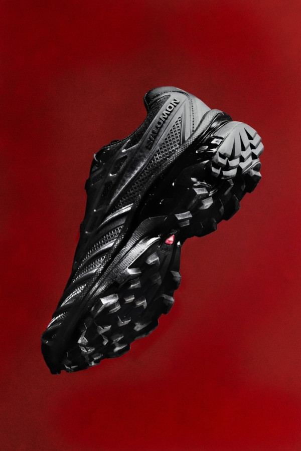 Salomon Introduces the XT-EVO Sneaker