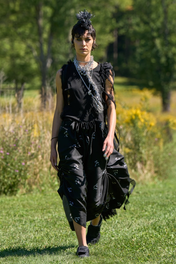 A Knight’s Tale Meets Y2K Punk in Collina Strada’s SS27 “Detour” Collection