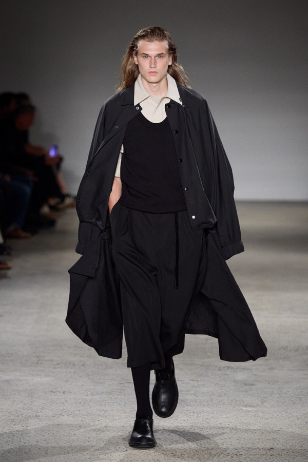 Public School SS27 'LIVING PROOF' Is a Survey of the City in Motion