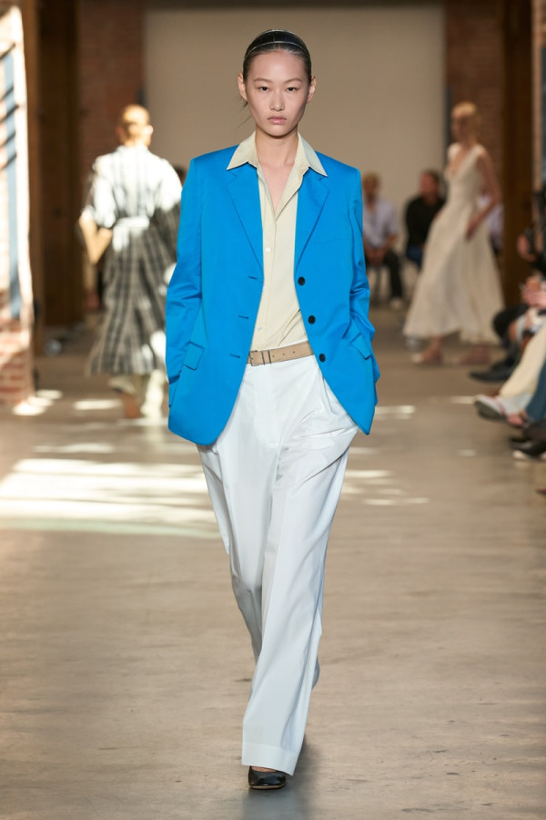 Veronica Leoni Redefines American Minimalism for Calvin Klein Spring 2027